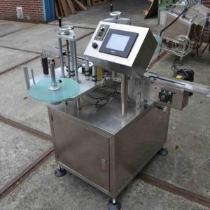 GYL Labeling machine